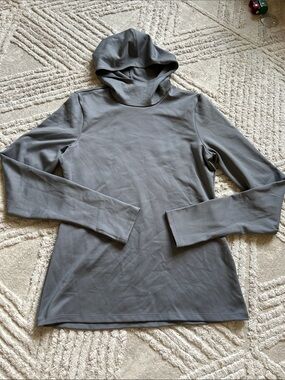 All women’s Lightweight Gray Hooded Long Sleeve Top